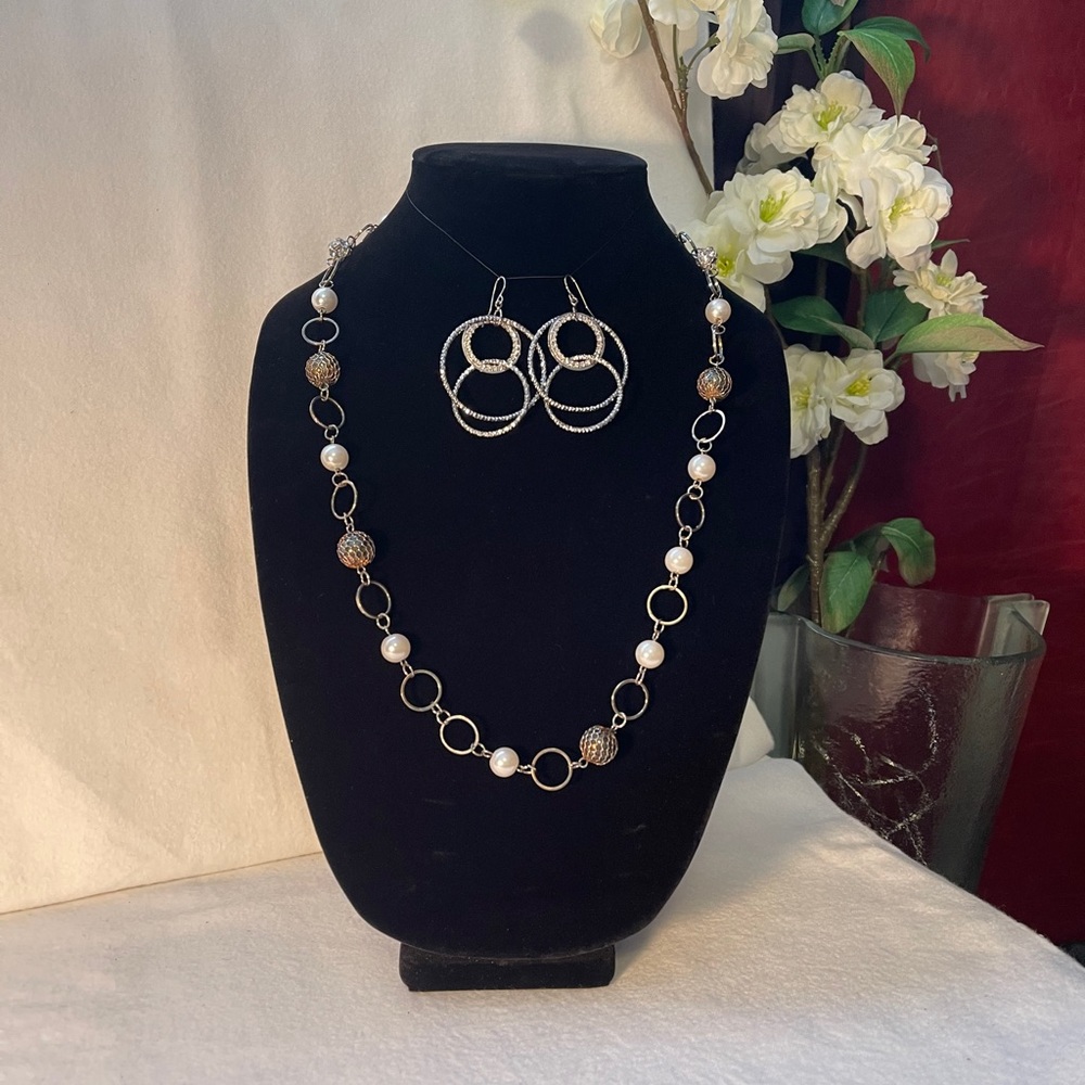 Necklace and earrings